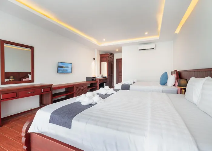 Pich Kunthea Angkor Hotel 4*