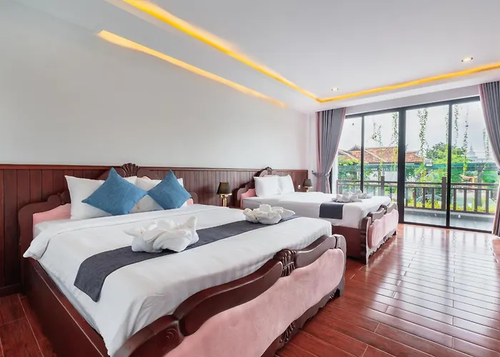 Pich Kunthea Angkor Hotel 4*