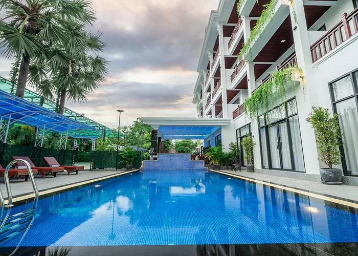Pich Kunthea Angkor 4*
